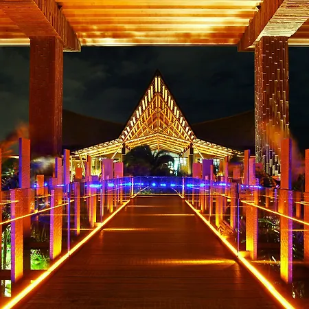 Lopesan Baobab Hotel
